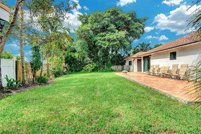 3208 Beacon Street, Pompano Beach, FL 33062 - Photo 20