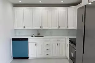 4023 Rexford B, Boca Raton, FL 33434 - Photo 2