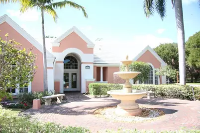 1000 Crystal Way #L, Delray Beach, FL 33444 - Photo 2