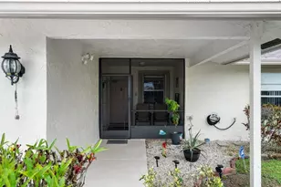 3261 Anthony Cir N, West Palm Beach, FL 33417 - Photo 4