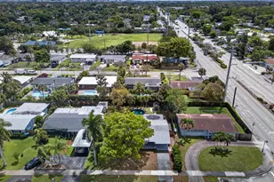 818 NW 28th Ct, Wilton Manors, FL 33311 - Photo 2