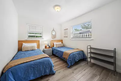 558 Ivy Avenue, Palm Beach Gardens, FL 33410 - Photo 14