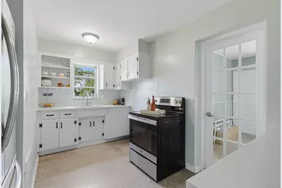 528 N A Street, Lake Worth Beach, FL 33460 - Photo 6