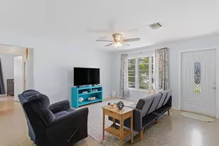 528 N A St, Lake Worth Beach, FL 33460 - Photo 4