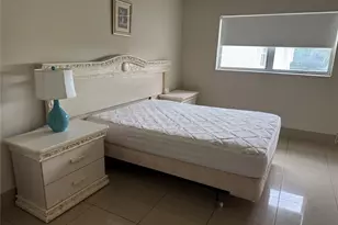 8135 Sunrise Lakes Blvd, Sunrise, FL 33322 - Photo 4