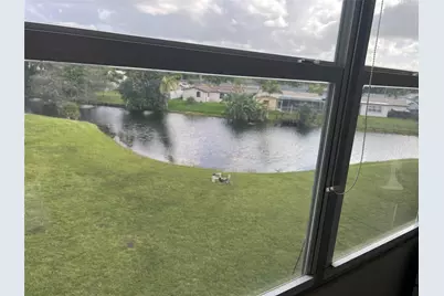 8135 Sunrise Lakes Boulevard #307, Sunrise, FL 33322 - Photo 10