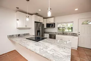 402 SW Ruffner Ct, Port Saint Lucie, FL 34953 - Photo 2