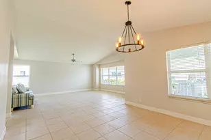 8632 Bridle Path Ct, Davie, FL 33328 - Photo 4