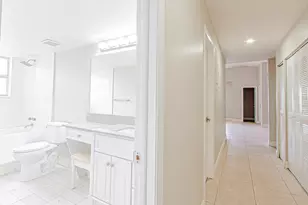 8632 Bridle Path Ct, Davie, FL 33328 - Photo 14