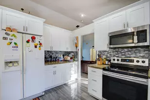 9697 Majestic Way, Boynton Beach, FL 33437 - Photo 12