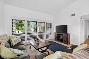 10 VÃ­a De Casas Sur, Boynton Beach, FL 33426 - Photo 14