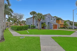9022 Dupont Pl, Wellington, FL 33414 - Photo 12
