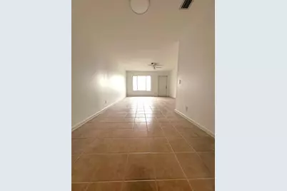 1100 Summer Street #7, Palm Springs, FL 33461 - Photo 2