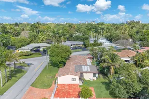 11490 W Biscayne Canal Rd, Miami, FL 33161 - Photo 36