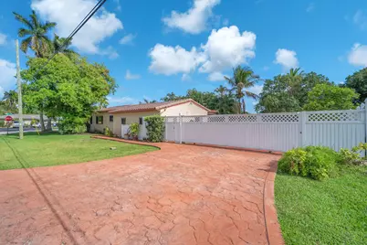 11490 W Biscayne Canal Road, Miami, FL 33161 - Photo 40