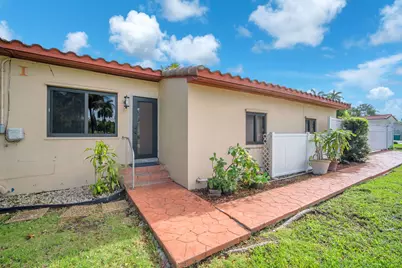 11490 W Biscayne Canal Road, Miami, FL 33161 - Photo 42