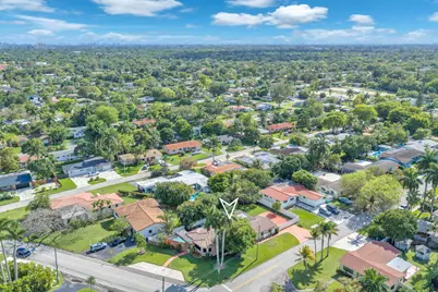 11490 W Biscayne Canal Road, Miami, FL 33161 - Photo 28