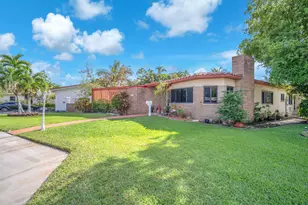 11490 W Biscayne Canal Rd, Miami, FL 33161 - Photo 2