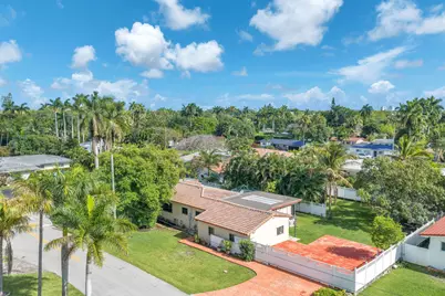 11490 W Biscayne Canal Road, Miami, FL 33161 - Photo 34