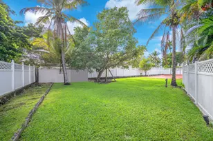 11490 W Biscayne Canal Rd, Miami, FL 33161 - Photo 52