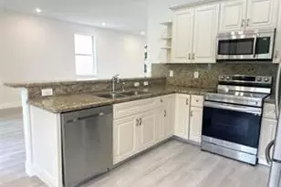 10702 NW 1st Ct, Plantation, FL 33324 - Photo 8