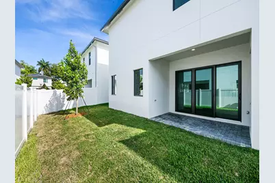 1429 SW 23rd Court, Fort Lauderdale, FL 33315 - Photo 12