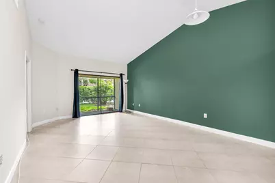 9665 NW 76th Court, Tamarac, FL 33321 - Photo 6