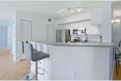 316 Villa Circle, Boynton Beach, FL 33435 - Photo 4