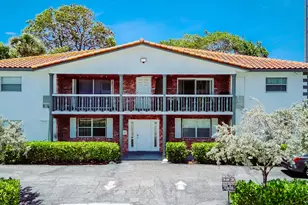 201 SW 7th St, Boca Raton, FL 33432 - Photo 1