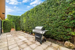 400 NE 43rd St, Boca Raton, FL 33431 - Photo 32