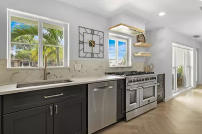 2862 NE 35th Court, Lighthouse Point, FL 33064 - Photo 2