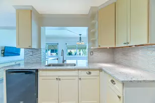 4812 NW 49th Dr, Tamarac, FL 33319 - Photo 8