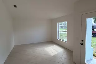 1357 SE Bayharbor St, Port Saint Lucie, FL 34983 - Photo 4