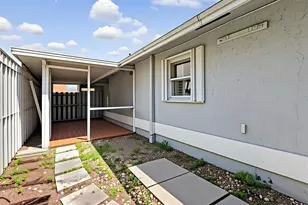 10151 NW 3rd St, Pembroke Pines, FL 33026 - Photo 32