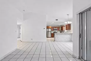 10151 NW 3rd St, Pembroke Pines, FL 33026 - Photo 12