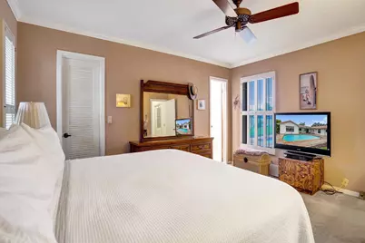 1721 SW 69th Avenue, Plantation, FL 33317 - Photo 16