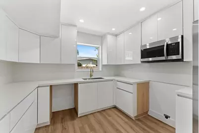 1449 Hillcrest Drive, Lake Worth, FL 33461 - Photo 10