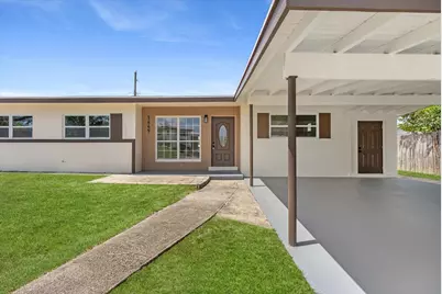 1449 Hillcrest Drive, Lake Worth Beach, FL 33461 - Photo 2