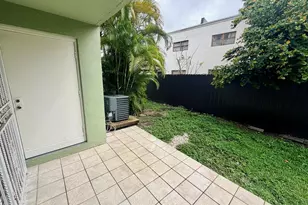 11071 NW 7th, Miami, FL 33172 - Photo 10