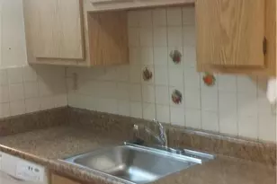 8450 Lagos De Campo Blvd, Tamarac, FL 33321 - Photo 4