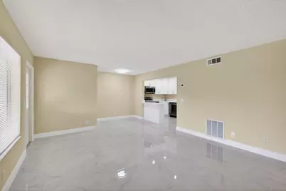 4947 Sable Pine Circle #D2, West Palm Beach, FL 33417 - Photo 10
