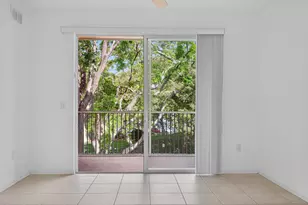 7775 Yardley Dr, Tamarac, FL 33321 - Photo 6