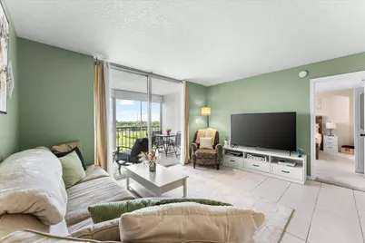 4570 NW 18th Avenue #704, Deerfield Beach, FL 33064 - Photo 10