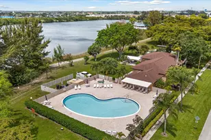 4570 NW 18th Ave, Deerfield Beach, FL 33064 - Photo 32