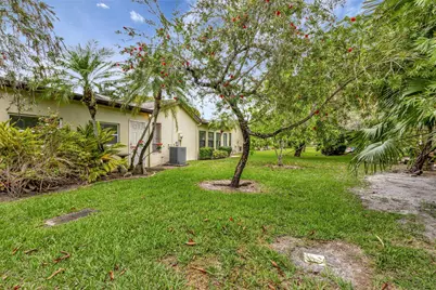 178 Ramblewood Circle, Royal Palm Beach, FL 33411 - Photo 22