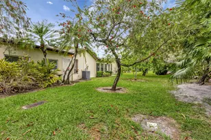 178 Ramblewood Cir, Royal Palm Beach, FL 33411 - Photo 22