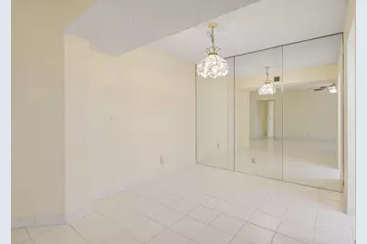 3810 Via Poinciana #404, Greenacres, FL 33467 - Photo 8