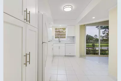 3810 Via Poinciana #404, Greenacres, FL 33467 - Photo 14