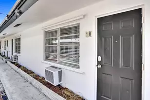 820 NE 16th Ave, Fort Lauderdale, FL 33304 - Photo 2