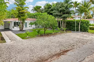 1910 NE 17th Terrace, Fort Lauderdale, FL 33305 - Photo 2